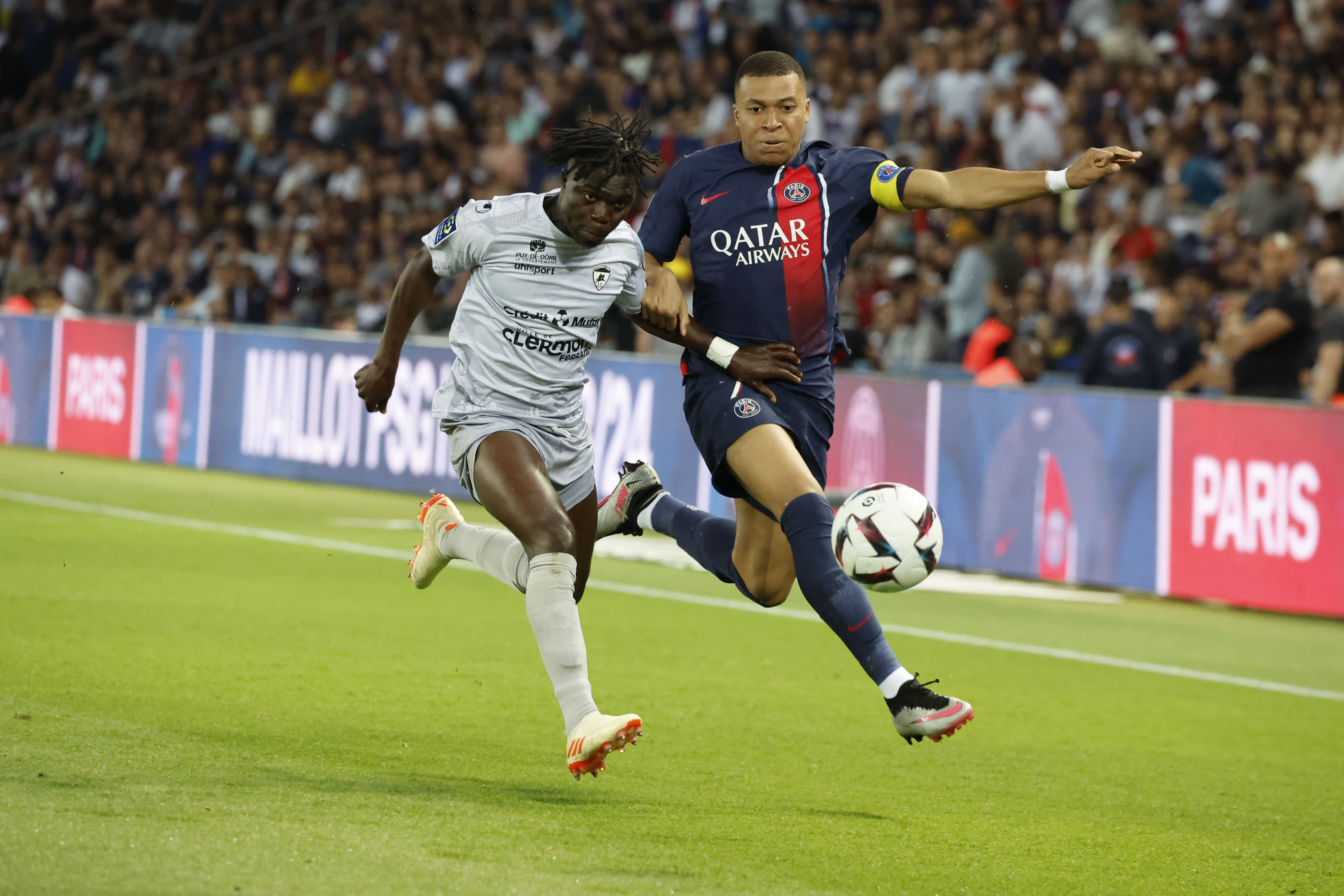 足球法国夺冠,体育法甲