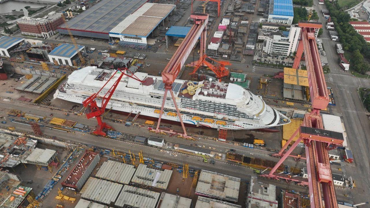 中国首艘国产邮轮交付,中国首制大型邮轮正式出坞