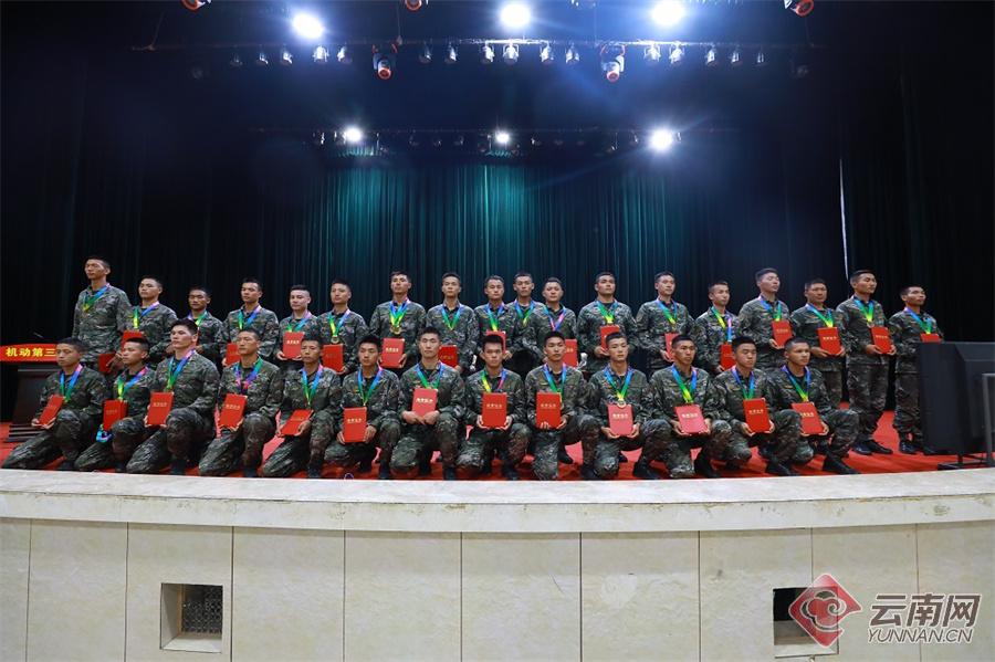 超燃视频高燃阅兵,超燃视频震撼全场军人