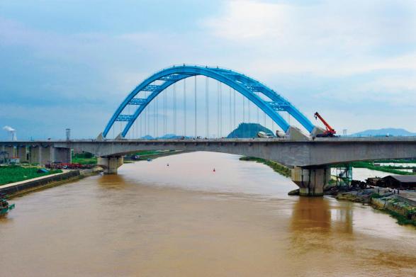 中铁十四局刘志波：坚守铁路建设三十年，做交通强国的忠实践行者