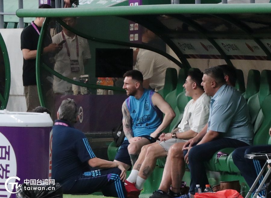 阿根廷足球队以梅西命名的训练场,阿根廷队训练梅西