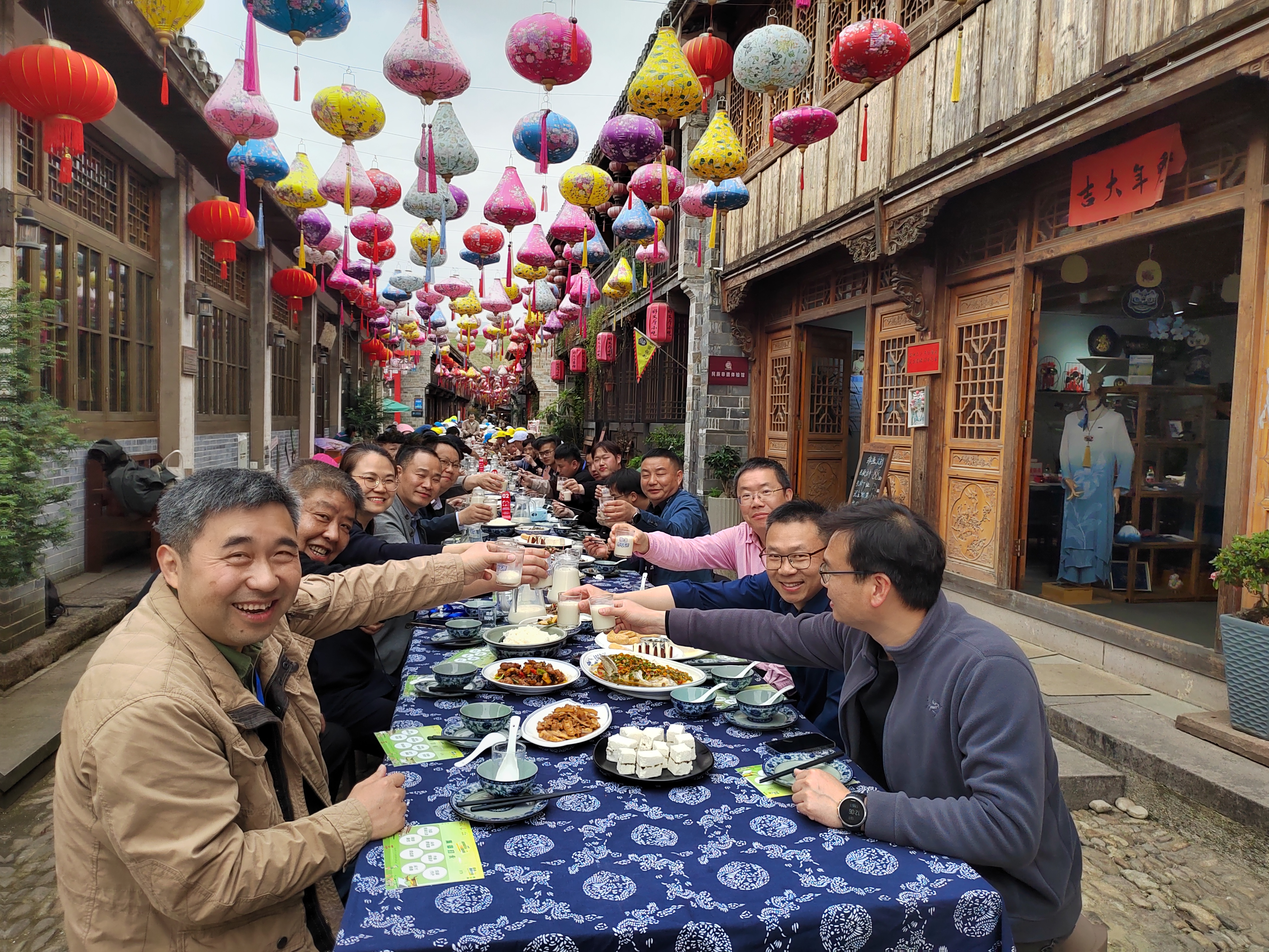 山中有城城中有山的城市,山中有城城中有山