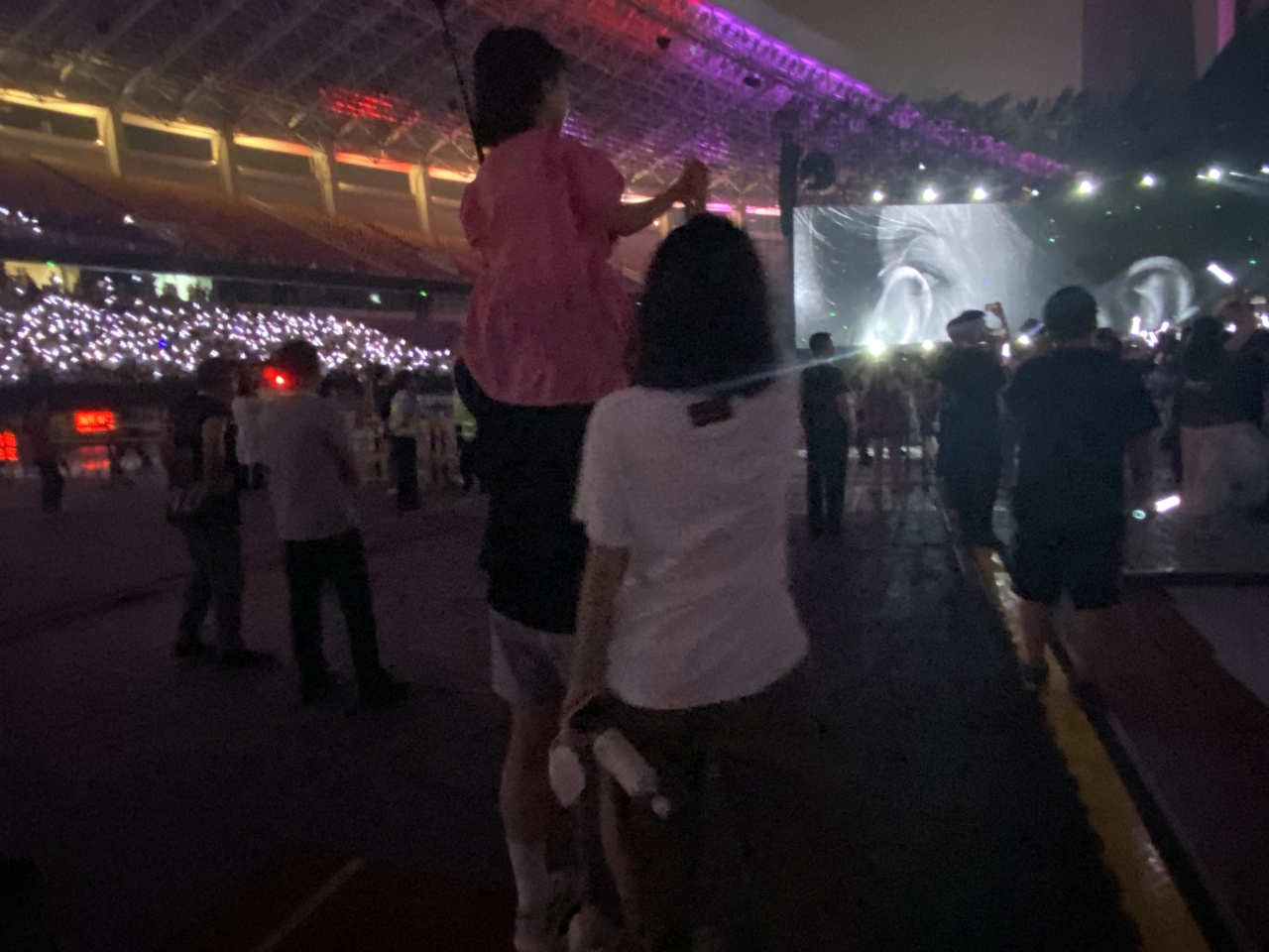 今晚，你在朋友圈听完整场*月天五**了吗