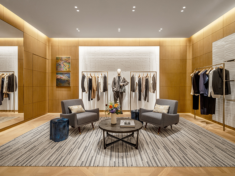 今日消费资讯：3家DIOR精品店在成都SKP正式开幕、飞利浦高效节能系列LED新品上市