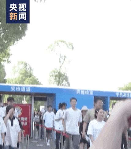 敬礼娃娃郎铮最新消息,敬礼娃娃郎铮现状