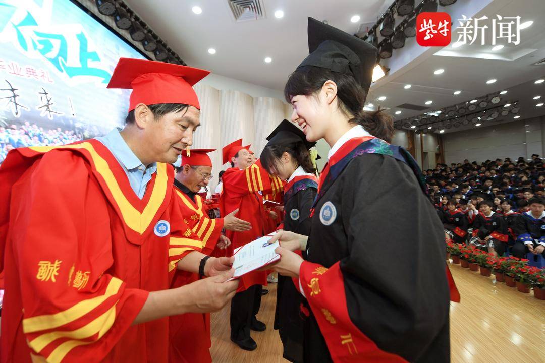 南京金陵中学2018毕业,南京市江宁区麒麟门中学毕业典礼