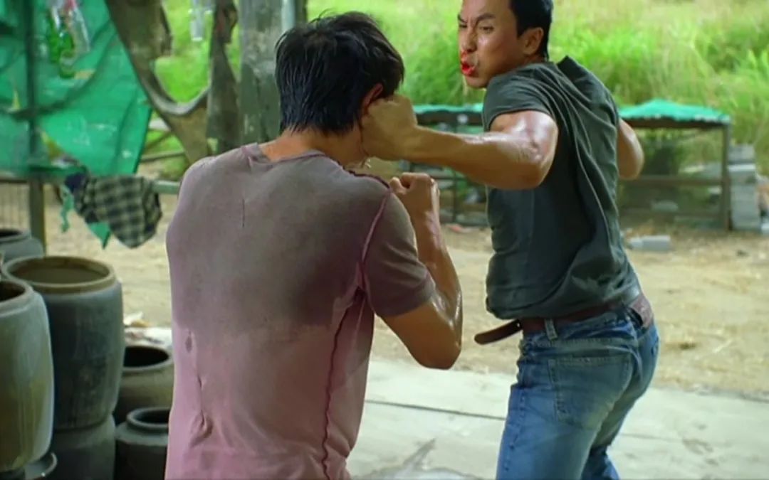 雷神最新出演的枪战大片,雷神最好看的动作电影