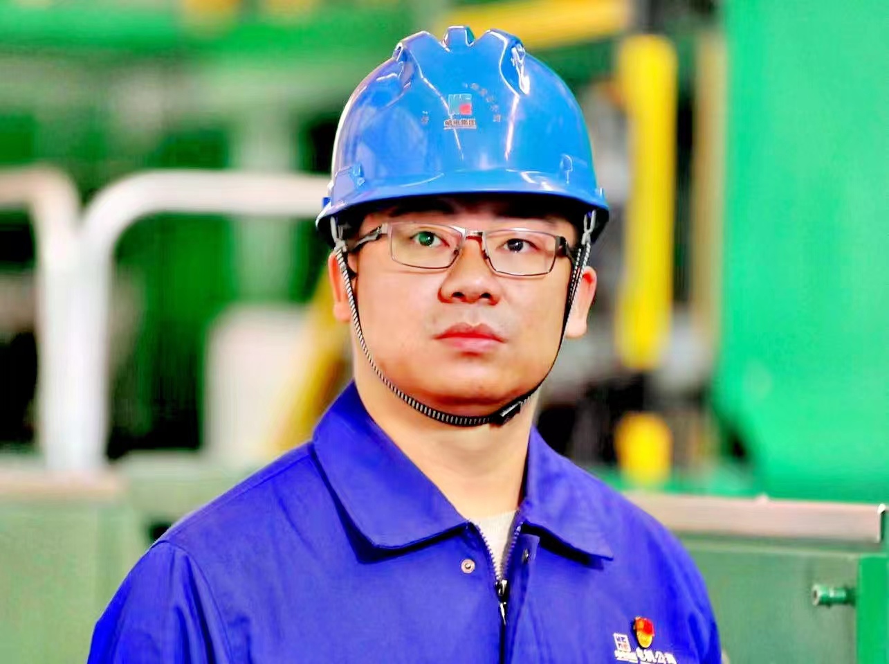 一线绽芳华一线绽芳华｜邱利：追求毫厘精准的“数控”先锋