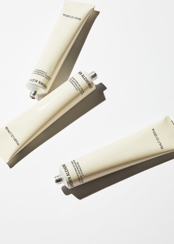 去年被欧舒丹收购的GROWNALCHEMIST，这次正式进入中国市场了