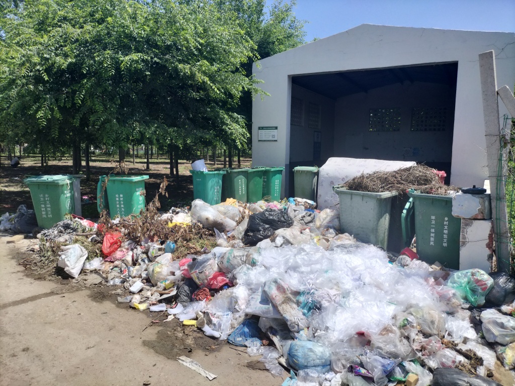 真·探第107案|臭气熏天，污水横流！垃圾堆成山半月不清理，啥原因？