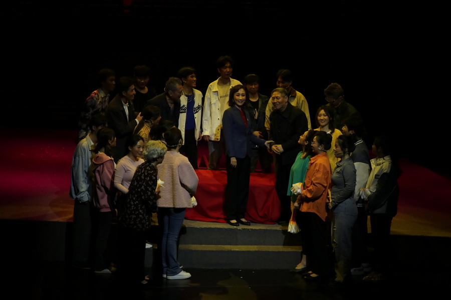 永远的旗帜朗诵,永远的旗帜山东