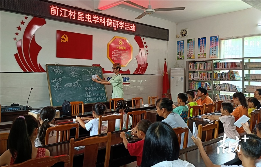 蜘蛛不是昆虫动画,蜘蛛不是昆虫蚯蚓是昆虫吗