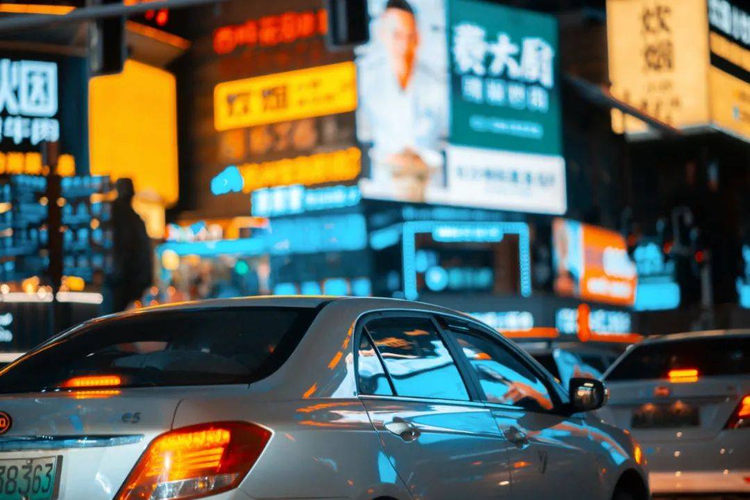 一晚消费500万,一晚消费一万八