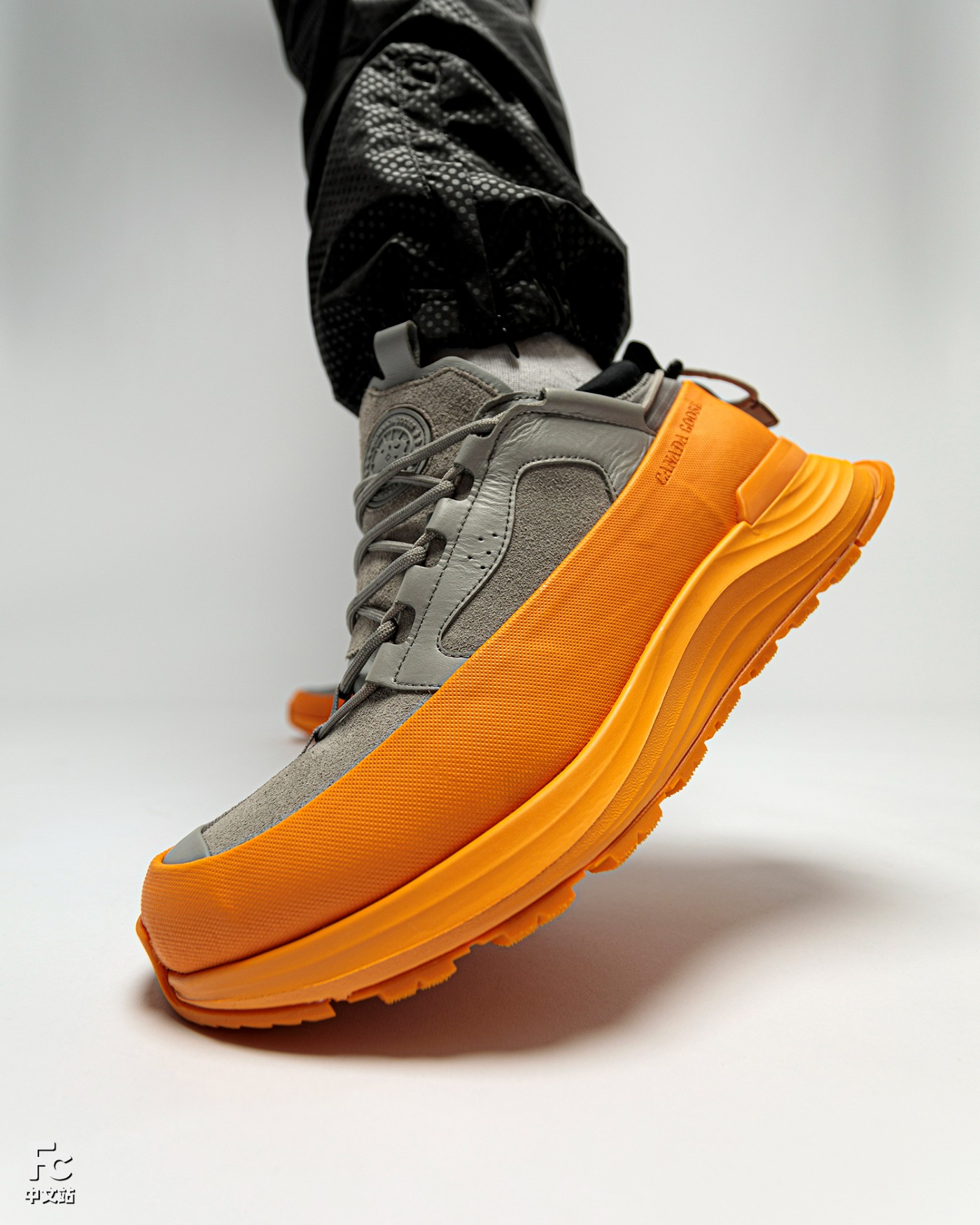 悄悄上架!没想到「加拿大鹅」做鞋也能这么帅!