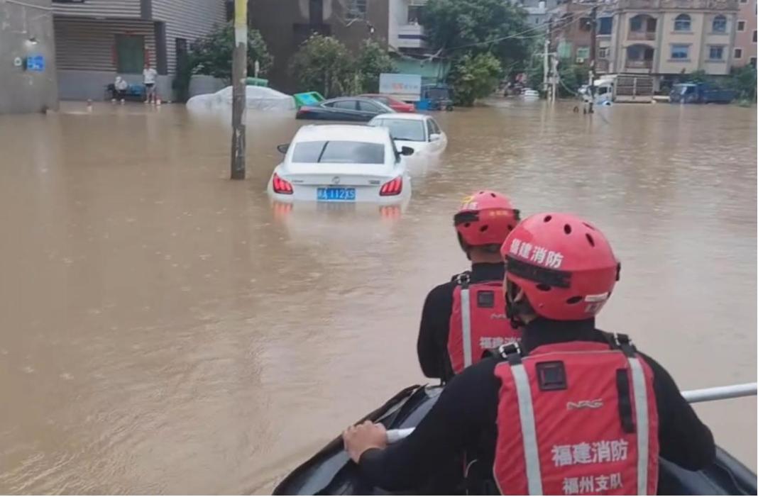 台风过后泡水车怎么办,台风来袭车被泡如何理赔