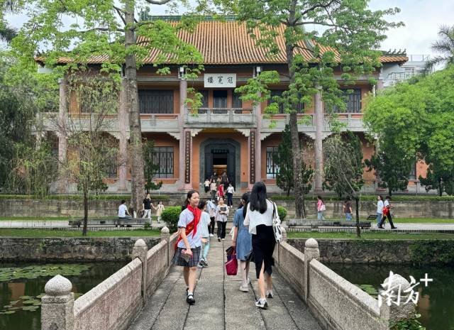 广雅校长龙国华简历,龙国华副校长