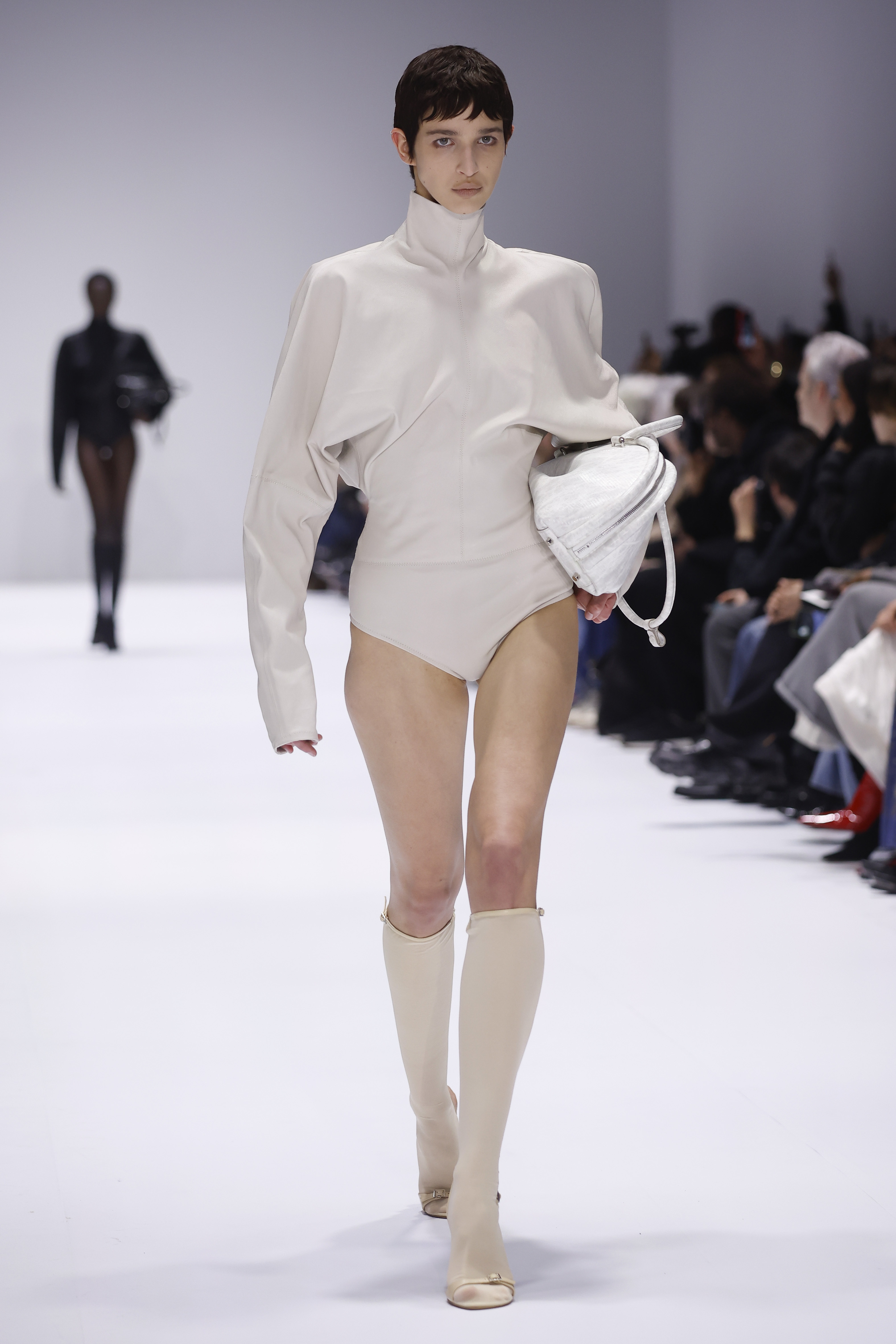 巴黎时装周acnestudios时间,国际奢侈品牌时装秀