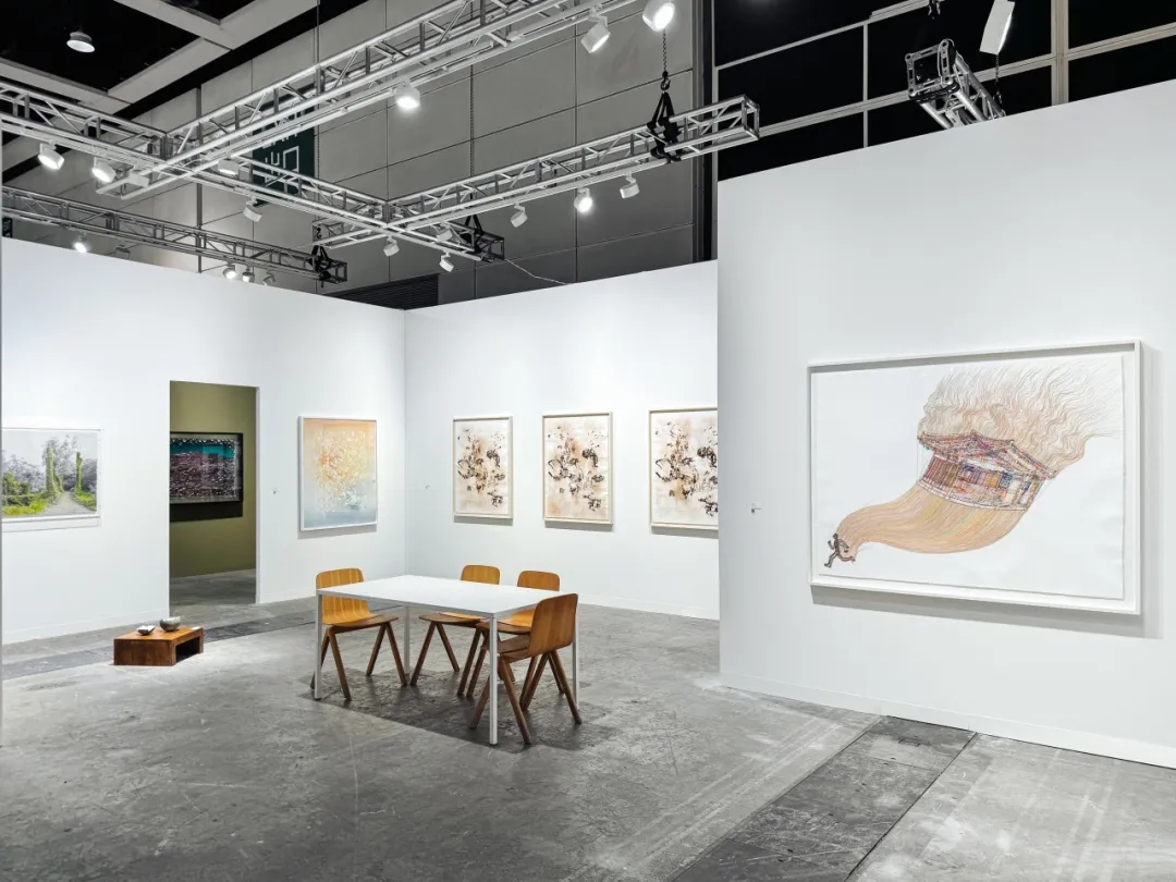 全球参展商回潮，多元文化与东南亚艺术融入主流：香港巴塞尔联动全城艺术景观