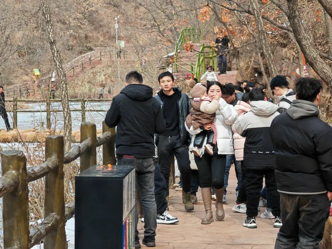 抓住假期的尾巴畅游千亩花海,抓住假期的尾巴错峰出行